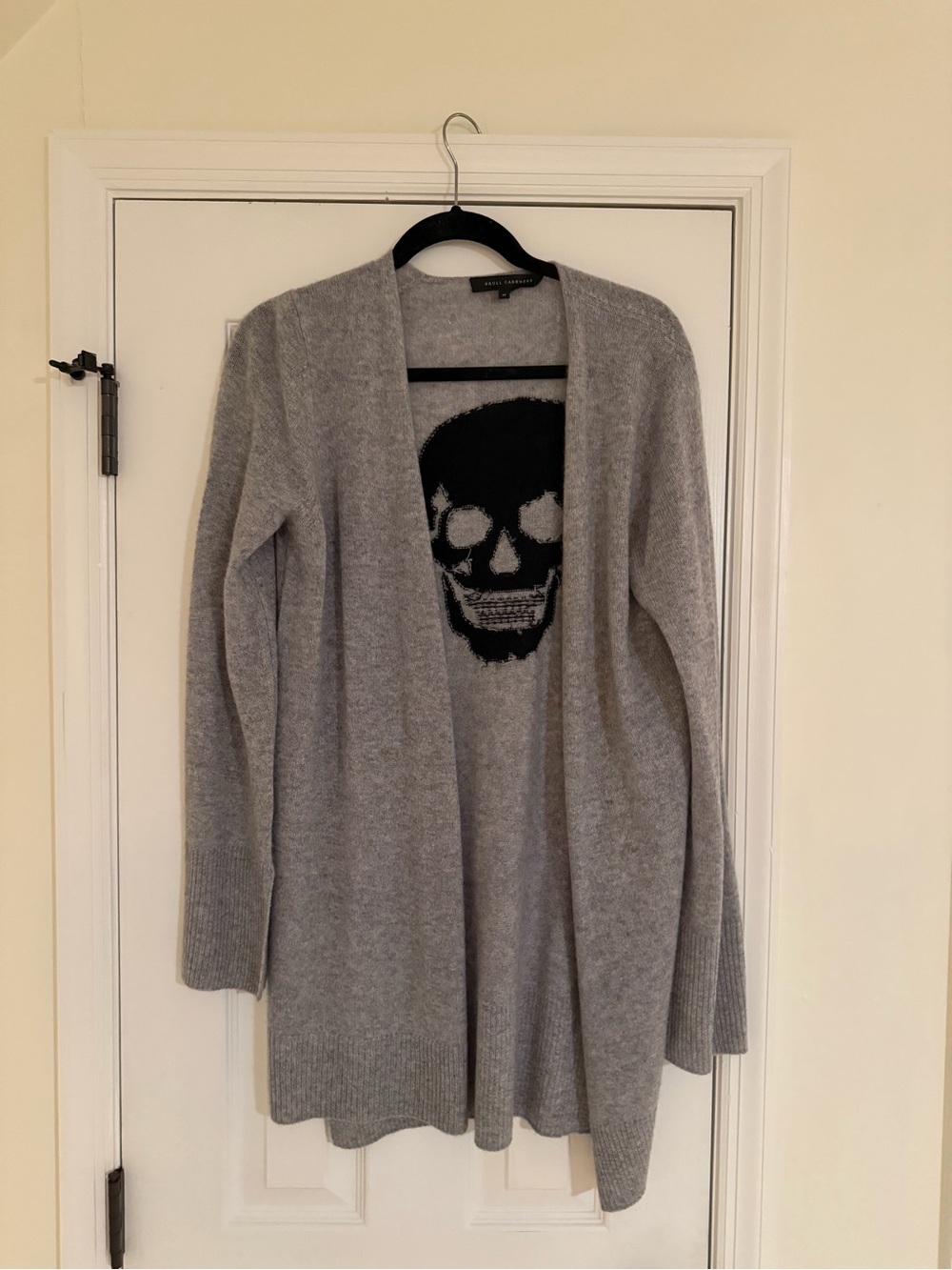 Skull Cashmere Gray Open-Front Cardigan with Black Skull